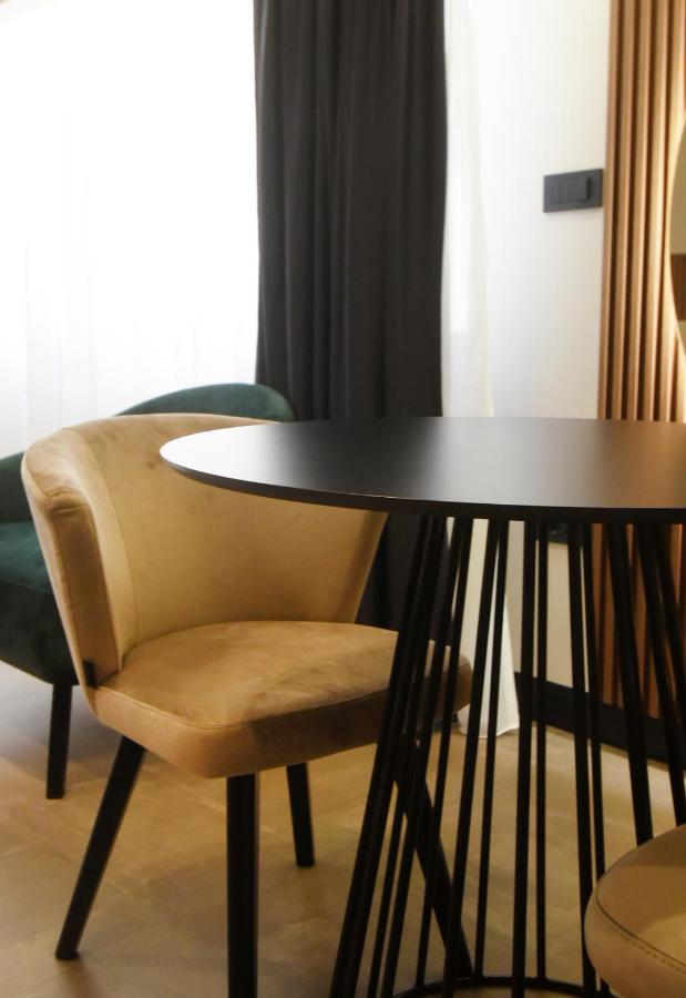 Grandeur Apartments Πούλα Εξωτερικό φωτογραφία